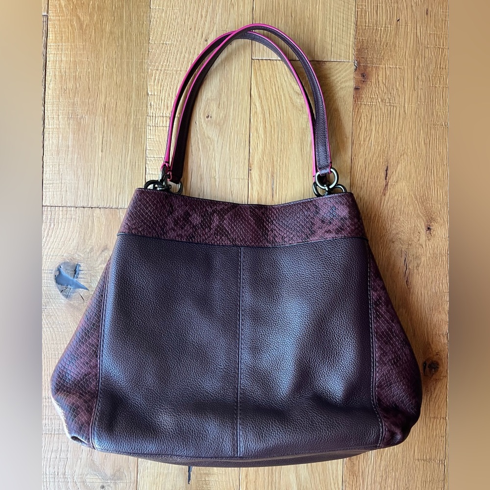 Coach Shoulder Bag - Picture 4 of 8